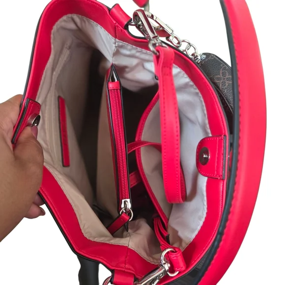 Nine West Bucket Bag - Picture 3 of 3